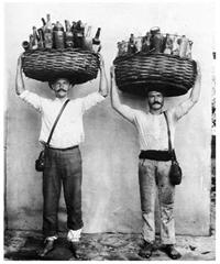Fruit Carriers, from the series Ambulantes, by Marc Ferrez, will be featured in the AGS exhibition Memories & Images.