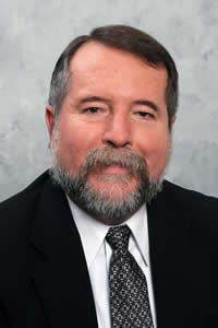 Dr. Armando Ferrer