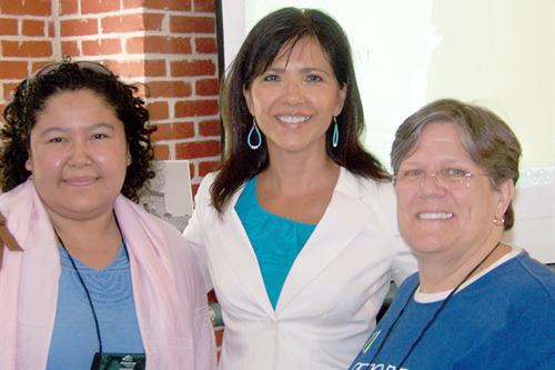 Dr. Arlen García, Judi Gaiashkibos and Valerie De Angelis