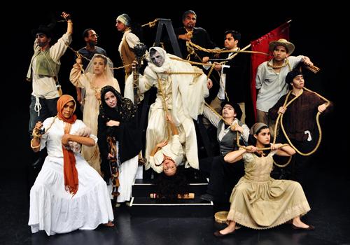 Prometeo's Fuenteovejuna ensemble cast