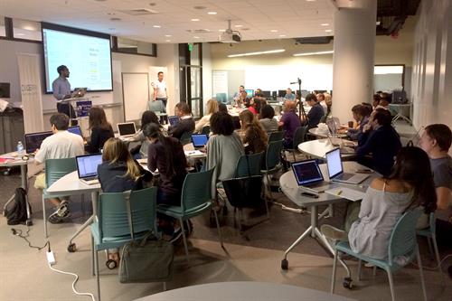 Students attends tWebDev course