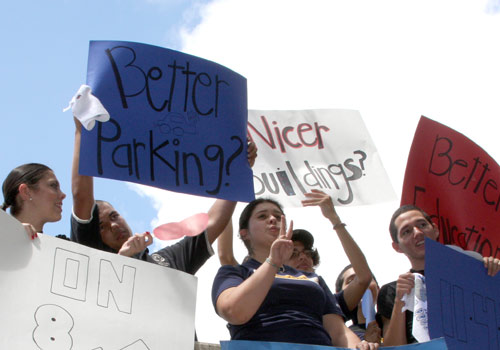 Students rally in support of Amendment 8 at a recent event.