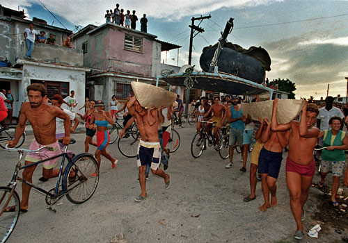 Balseros – A Desperate Journey, color photo, Al Diaz