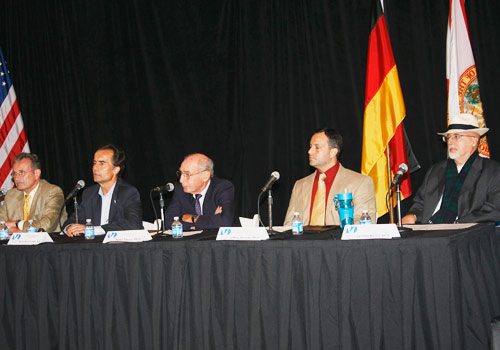 Klaus Ranner, Dr. Bernd Wollschlaeger, Dr. Peter Tarjan, Dr. Jeffrey Demsky and Dr. Germán Muñóz at panel.