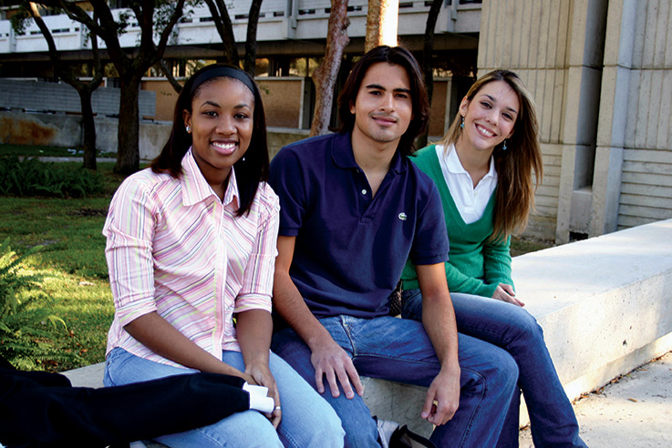 Photo of students at MDC