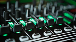 Sound engineering console